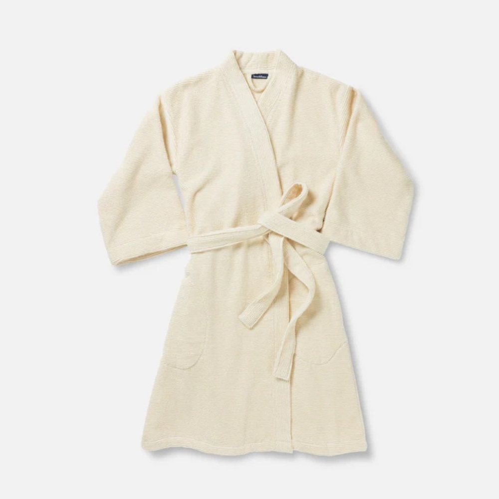 Brooklinen Organic Ribbed Robe
Wrap your bath routine in organic luxury.